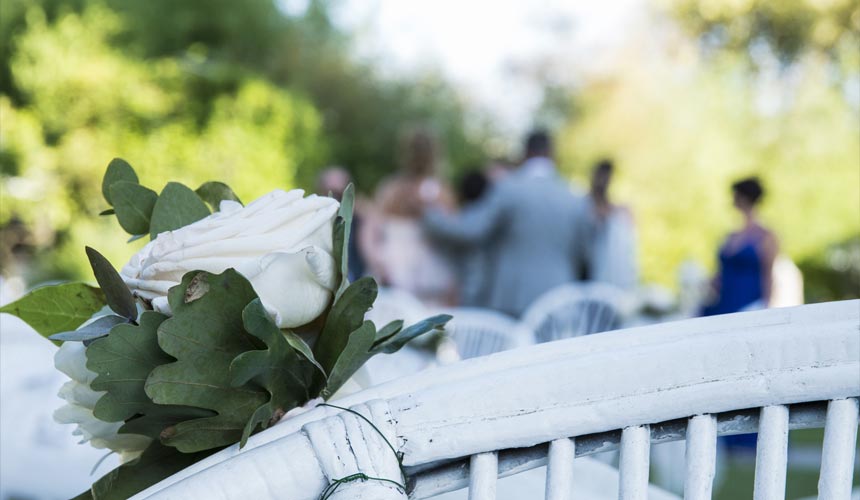 Matrimonio con rito simbolico alla porta del Principe Roma